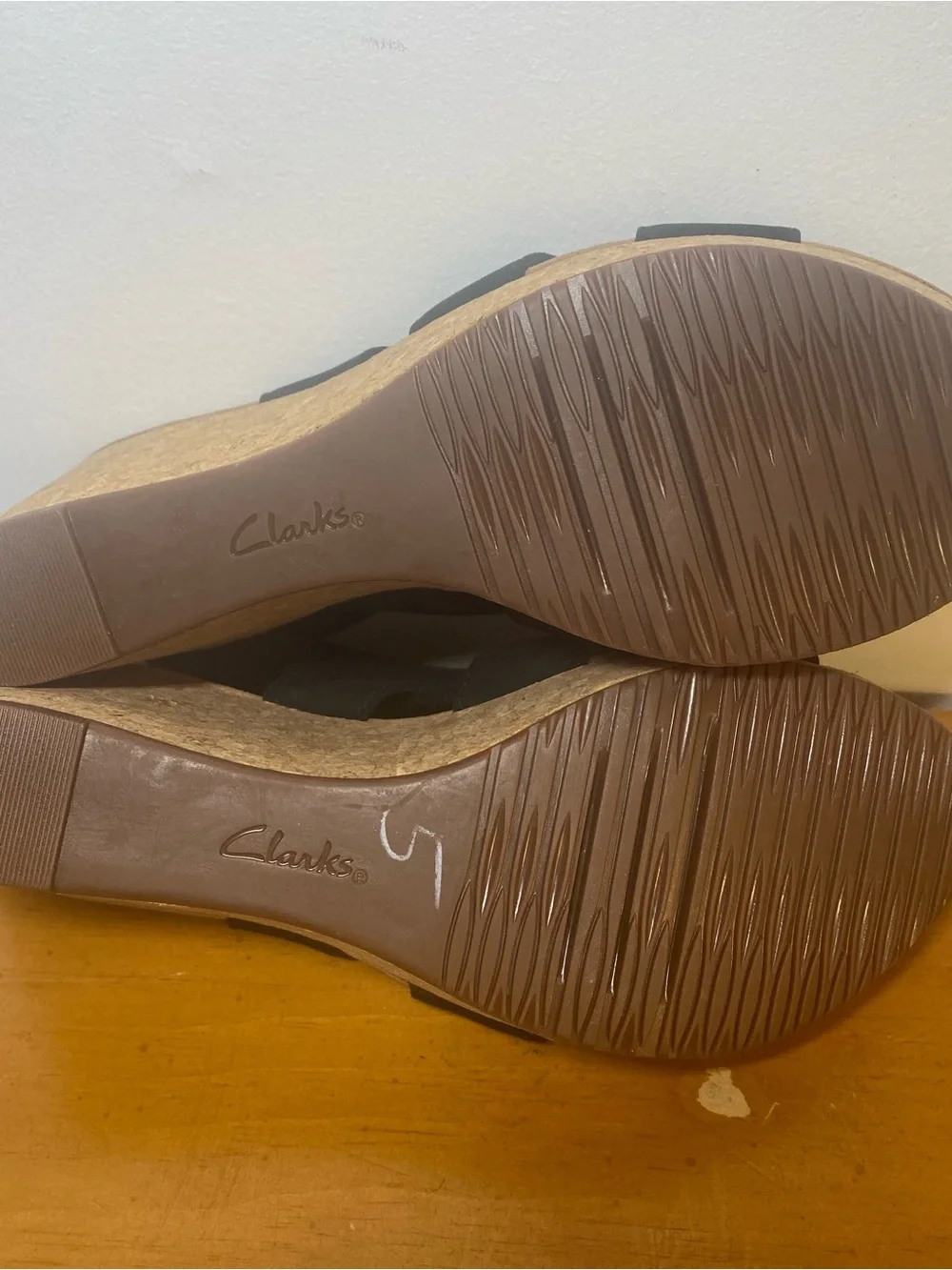 Clarks Women's 9 Annadel Bari Black Leather Slingback Open Toe Wedge Sandals